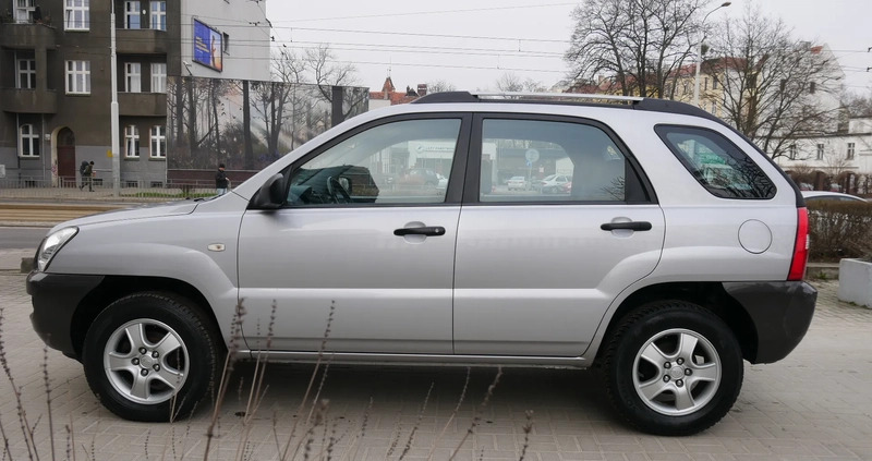 Kia Sportage cena 18390 przebieg: 207000, rok produkcji 2006 z Golczewo małe 106